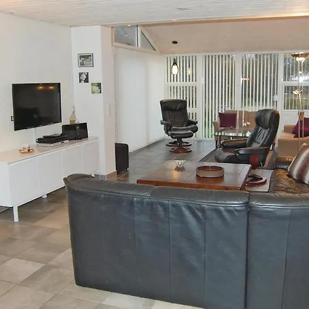 5 Bedroom Pet Friendly In Blavand * Ho